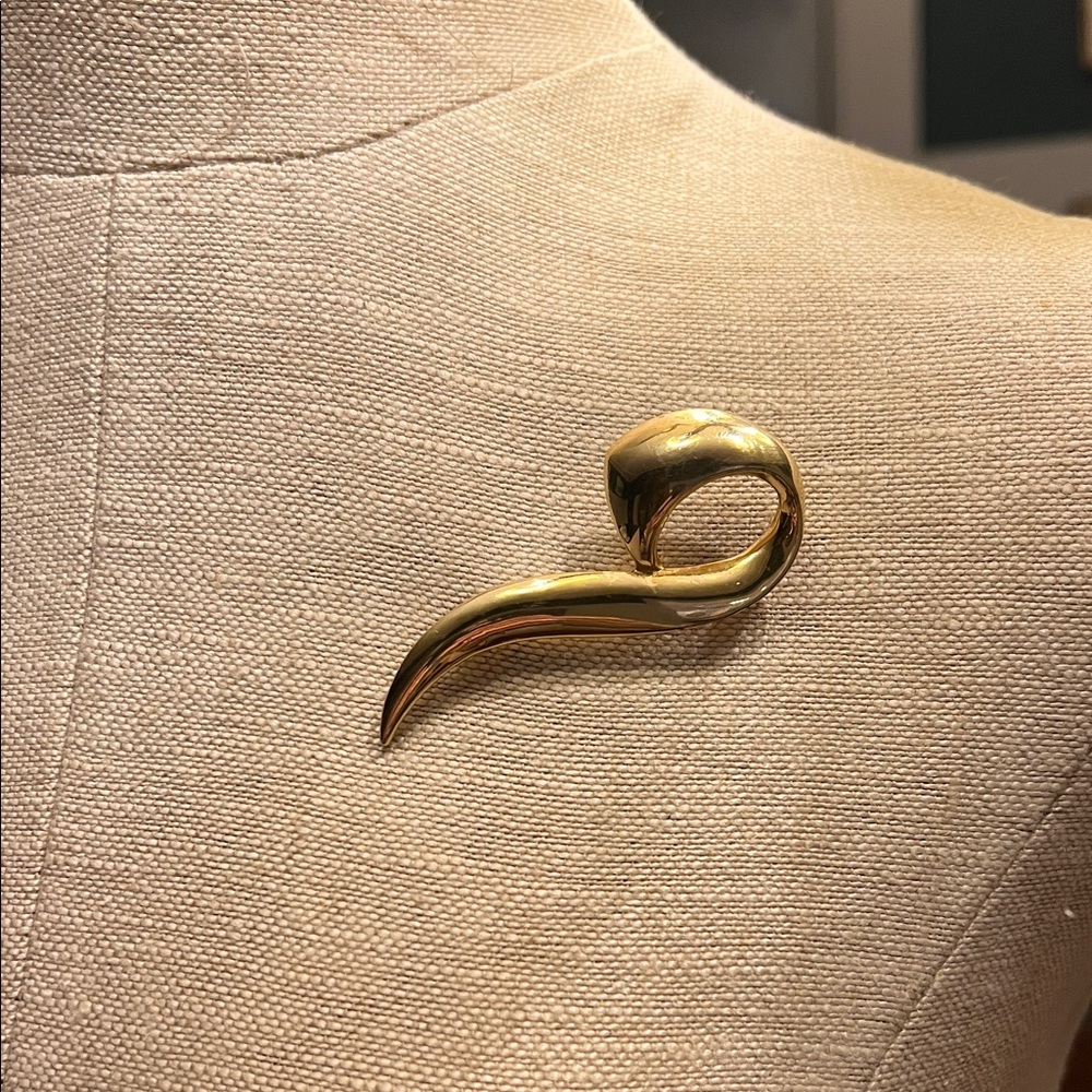 Gold-toned Mid-Century Abstract Brooch